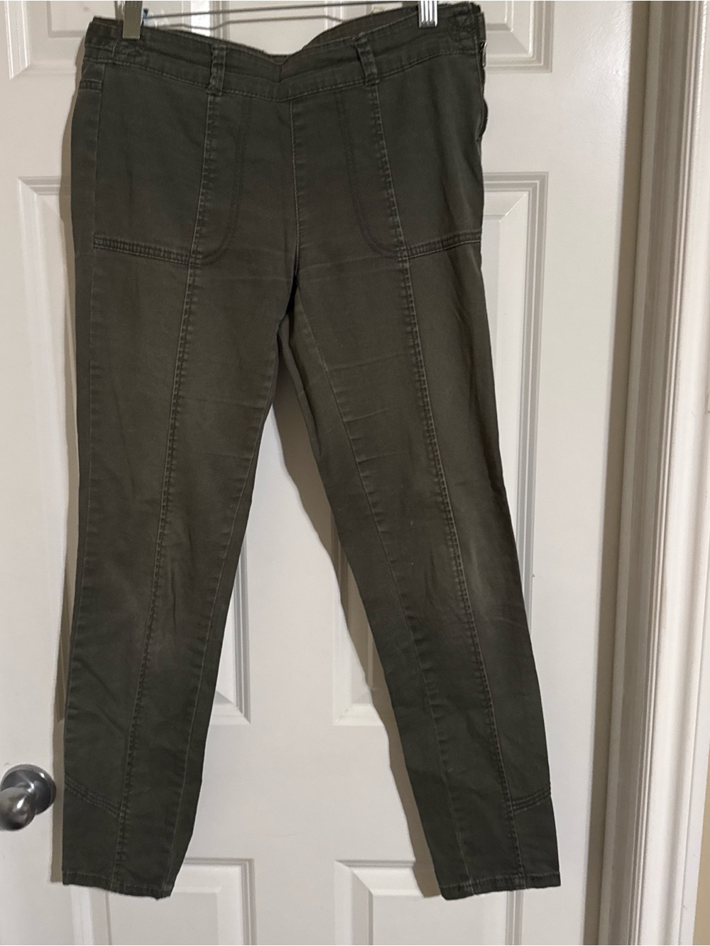 UNIONBAY Olive Green Pull-On Ankle Pants